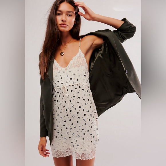 Free People Dresses & Skirts - Free People Now or Never Mini Slip in Ivory Ground Print size Medium NWT
